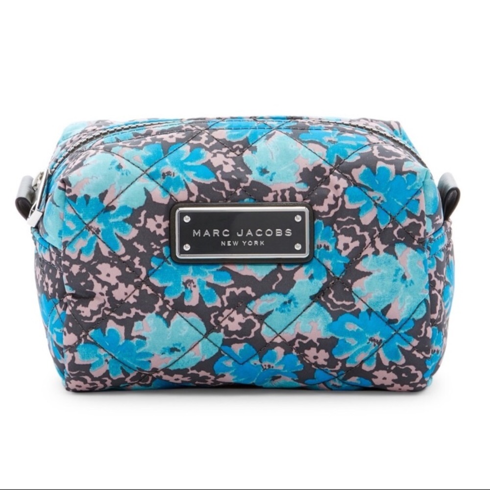 Gorgeous Marc Jacobs cosmetic bag